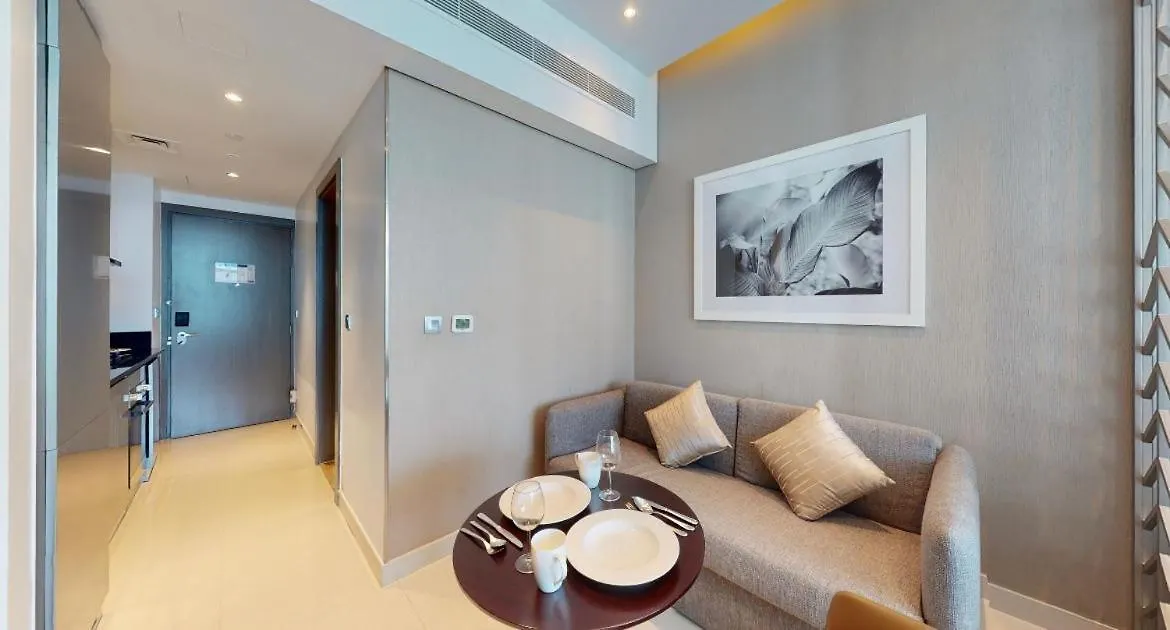 Studio In Downtown Dubai Canal View507 Apartment